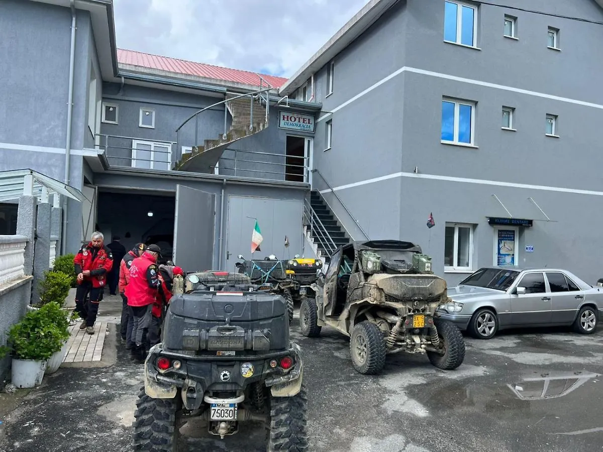 Hotel Demokracia Fushe-Arrez