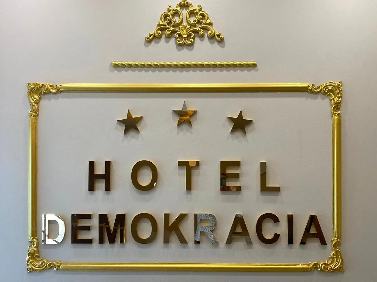 Hotel Demokracia Fushe-Arrez